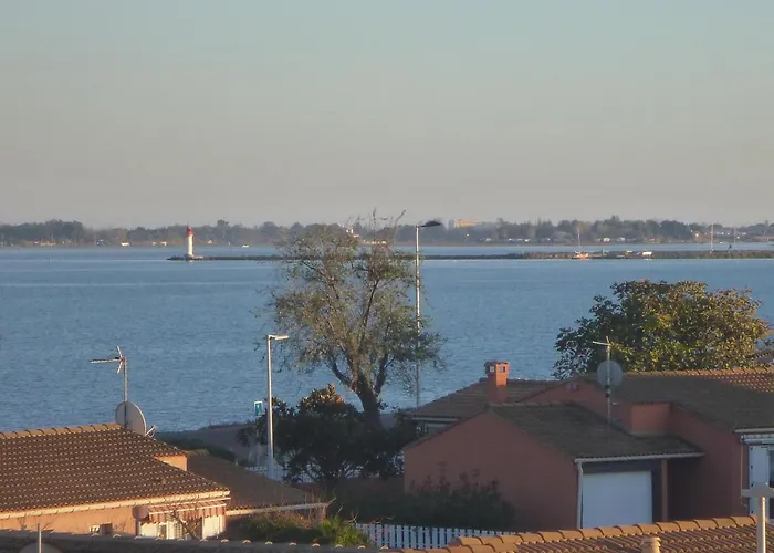 Апартаменты Sea View Марсейан